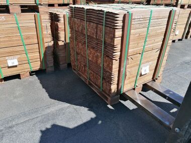 FORESTIER TRAVAUX PUBLIC MARQUANT PAS CHER PIQUET DESTOCKAGE