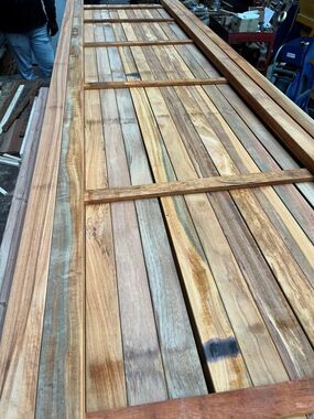 TERRASSE BOIS EXOTIQUE PAS CHER DESTOCKAGE SIPO SAPELLI MOABI NIOVE